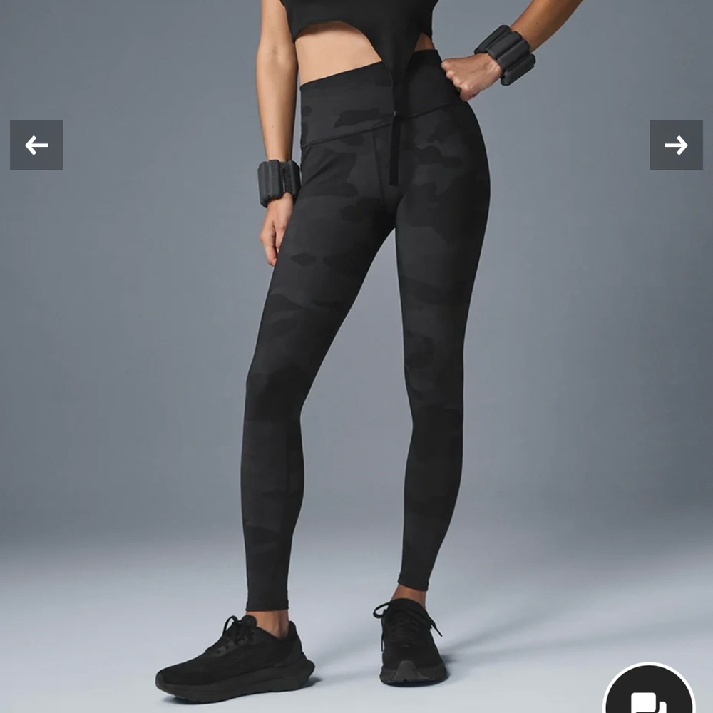 ALO Camo leggings!!! 😃😃😃